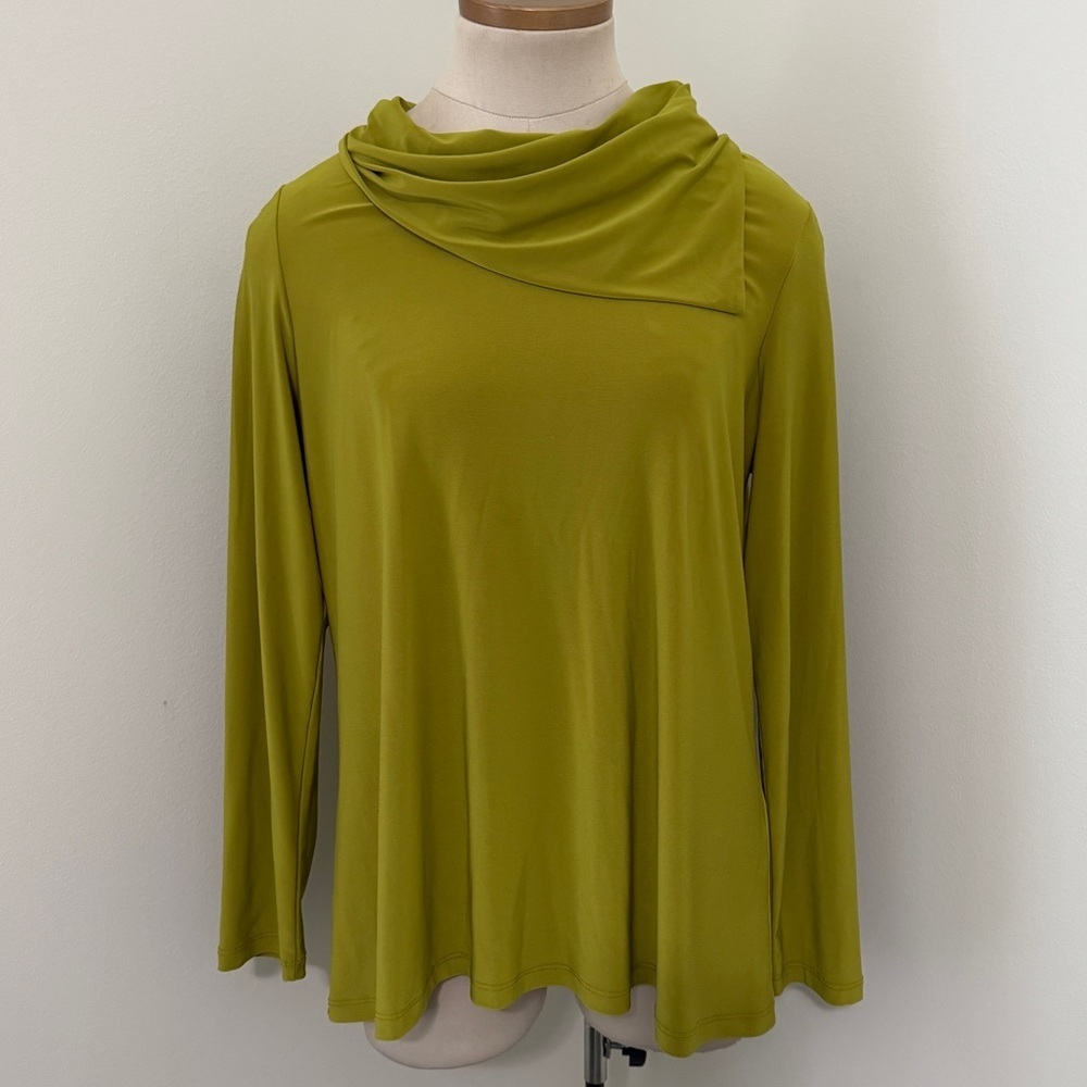 Chalet‎ Medium Green Drape Cowl Neck Tunic Top